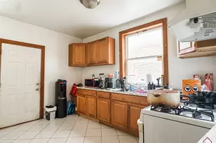 8237 S Green St, Chicago, IL 60620 - Photo 5