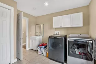 8306 E Crockett Rd, Roscoe, IL 61073 - Photo 15