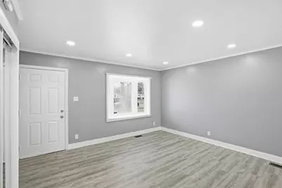 311 Merrill Avenue, Calumet City, IL 60409 - Photo 3