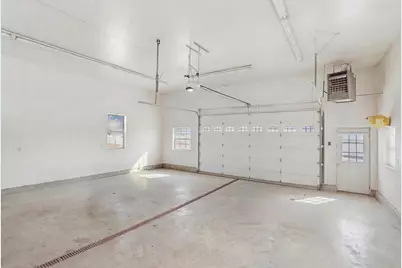 21870 W Lake Avenue, Round Lake, IL 60073 - Photo 7