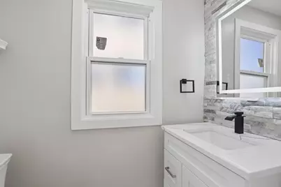 5547 N California Avenue, Chicago, IL 60625 - Photo 13