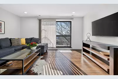 711 S River Road #617, Des Plaines, IL 60016 - Photo 5