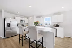 1748 Furrow St, Dekalb, IL 60115 - Photo 7