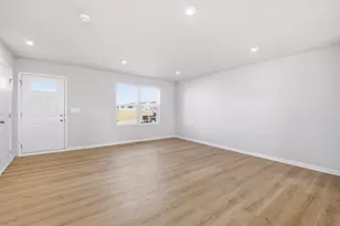 1748 Furrow St, Dekalb, IL 60115 - Photo 5