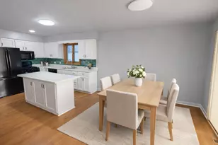 862 Omaha Ct, Carol Stream, IL 60188 - Photo 11