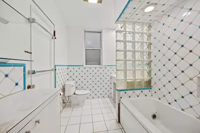 559 W Roscoe Street #1E, Chicago, IL 60657 - Photo 15