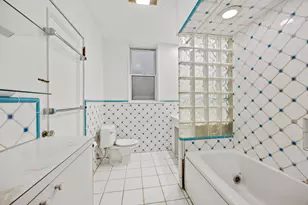 559 W Roscoe St, Chicago, IL 60657 - Photo 15