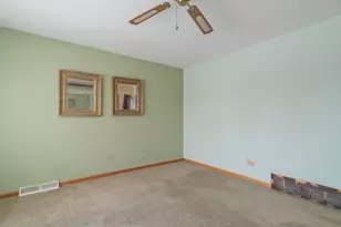 12728 S Saginaw Ave, Chicago, IL 60633 - Photo 5