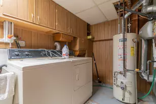 12728 S Saginaw Ave, Chicago, IL 60633 - Photo 23