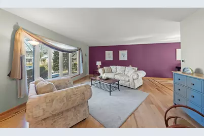 755 Surryse Road, Lake Zurich, IL 60047 - Photo 3