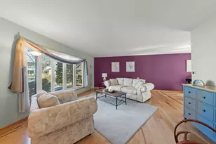 755 Surryse Rd, Lake Zurich, IL 60047 - Photo 3