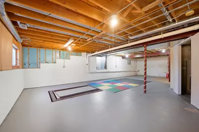 2140 Colchester Avenue, Hoffman Estates, IL 60192 - Photo 45