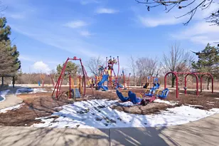 2140 Colchester Ave, Hoffman Estates, IL 60192 - Photo 51