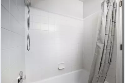 2140 Colchester Avenue, Hoffman Estates, IL 60192 - Photo 39