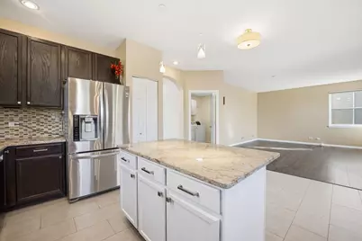 2140 Colchester Avenue, Hoffman Estates, IL 60192 - Photo 15