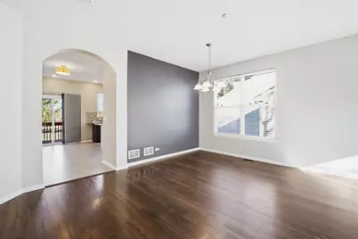 2140 Colchester Avenue, Hoffman Estates, IL 60192 - Photo 9