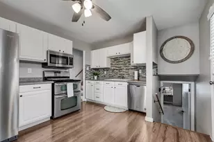 333 Homewood Ct, Chicago Heights, IL 60411 - Photo 9