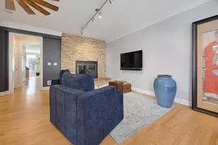 38 Bluestone Dr, Saint Charles, IL 60174 - Photo 9