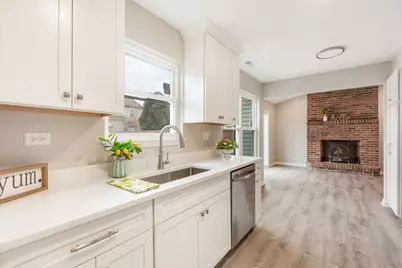 1283 Huntington Drive, Mundelein, IL 60060 - Photo 11