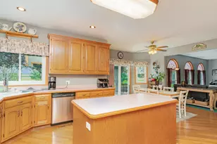 13741 W Elizabeth Ln, Mokena, IL 60448 - Photo 11