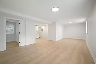 1340 W Hollywood Ave, Chicago, IL 60660 - Photo 7