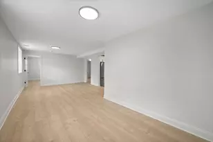 1340 W Hollywood Ave, Chicago, IL 60660 - Photo 9