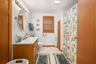 732 Park Ave, Sycamore, IL 60178 - Photo 13