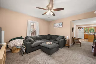 732 Park Ave, Sycamore, IL 60178 - Photo 5