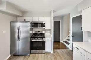 1339 Heather Rd, Homewood, IL 60430 - Photo 9