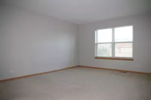 383 Chesapeake Ln, Oswego, IL 60543 - Photo 7