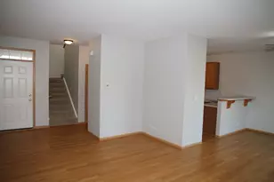 383 Chesapeake Ln, Oswego, IL 60543 - Photo 3