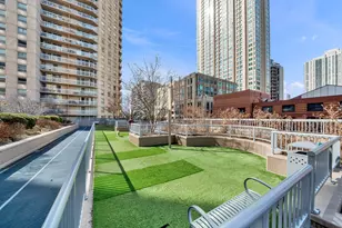 545 N Dearborn St, Chicago, IL 60654 - Photo 23