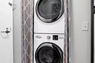 545 N Dearborn St, Chicago, IL 60654 - Photo 11