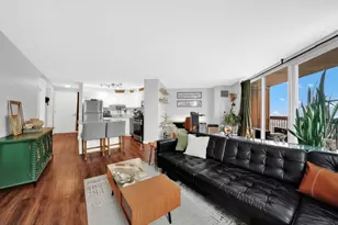 545 N Dearborn St, Chicago, IL 60654 - Photo 5