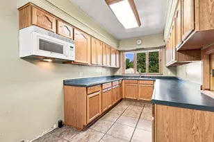 838 S State St, Geneseo, IL 61254 - Photo 15