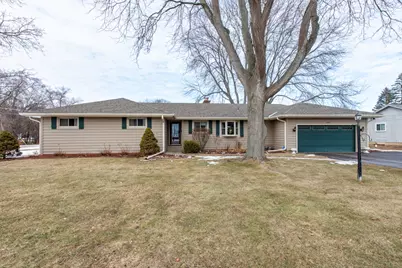 10222 W Bairstow Avenue, Beach Park, IL 60087 - Photo 1