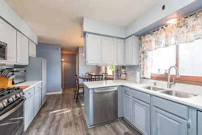 10222 W Bairstow Avenue, Beach Park, IL 60087 - Photo 17