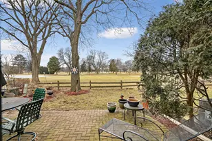 1414 N Bridgeport Dr, Mount Prospect, IL 60056 - Photo 21