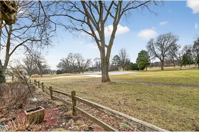 1414 N Bridgeport Drive, Mount Prospect, IL 60056 - Photo 23