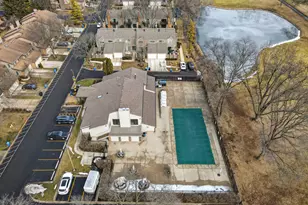 1414 N Bridgeport Dr, Mount Prospect, IL 60056 - Photo 51