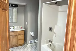 36107 N Green Bay Rd, Waukegan, IL 60087 - Photo 9