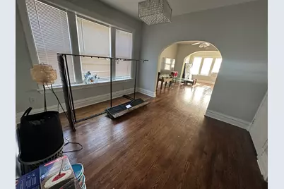 5208 W Hutchinson Street #2, Chicago, IL 60641 - Photo 3