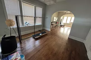 5208 W Hutchinson St, Chicago, IL 60641 - Photo 3