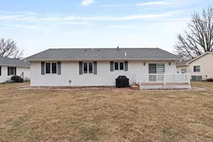 3125 Castlebury Pl, Galesburg, IL 61401 - Photo 41