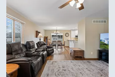 3125 Castlebury Place, Galesburg, IL 61401 - Photo 9