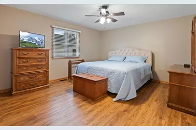 3125 Castlebury Place, Galesburg, IL 61401 - Photo 25