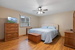 3125 Castlebury Pl, Galesburg, IL 61401 - Photo 25