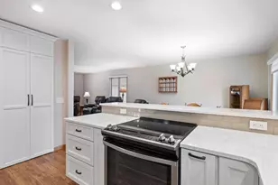 3125 Castlebury Pl, Galesburg, IL 61401 - Photo 19