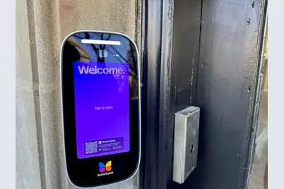 6540 N Glenwood Avenue #201, Chicago, IL 60626 - Photo 9