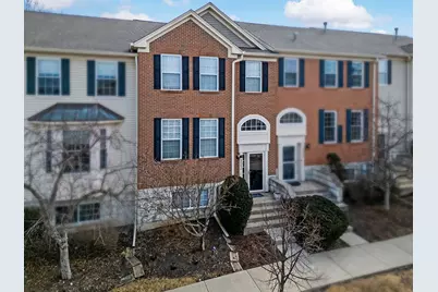 123 Willow Boulevard, Willow Springs, IL 60480 - Photo 1